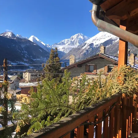 Trois Couronnes - Des Alpes Di Charme A Valle D'aosta *