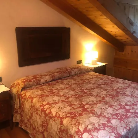 Trois Couronnes - Des Alpes Di Charme A Valle D'aosta