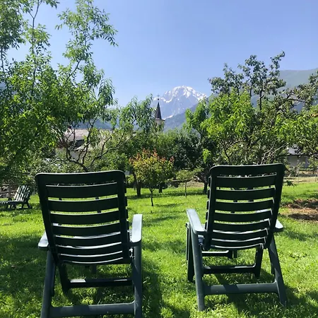Trois Couronnes - Des Alpes Di Charme A Valle D'aosta * 喇沙